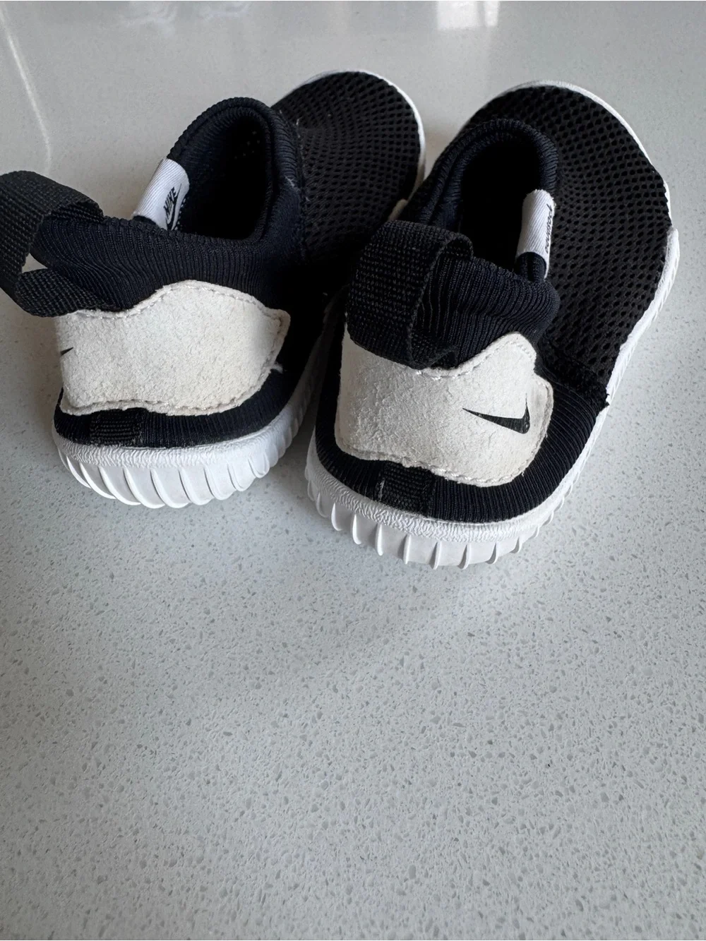 Nike Black and White Kids Aquasock 360 Water Shoes
